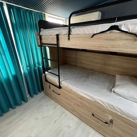 Istiklal Hostel Istanbul Exteriör bild