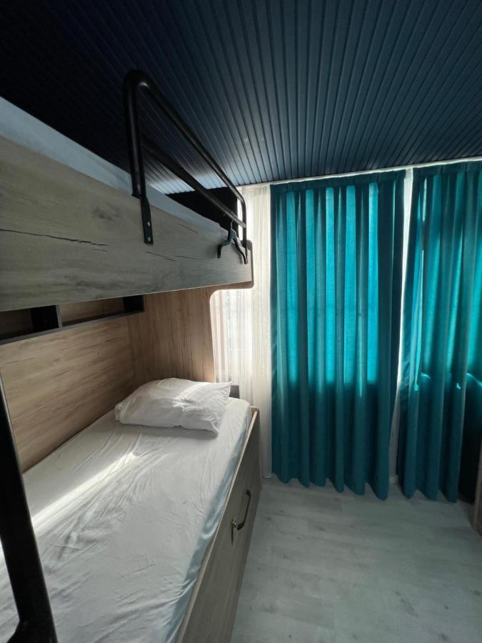 Istiklal Hostel Istanbul Exteriör bild